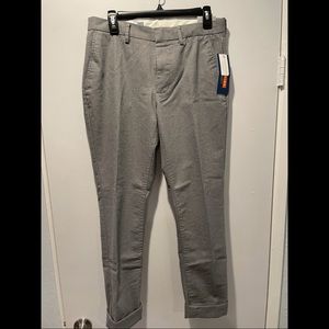 Old Navy Slim Fit Chinos Gray Size 30x32 NWT